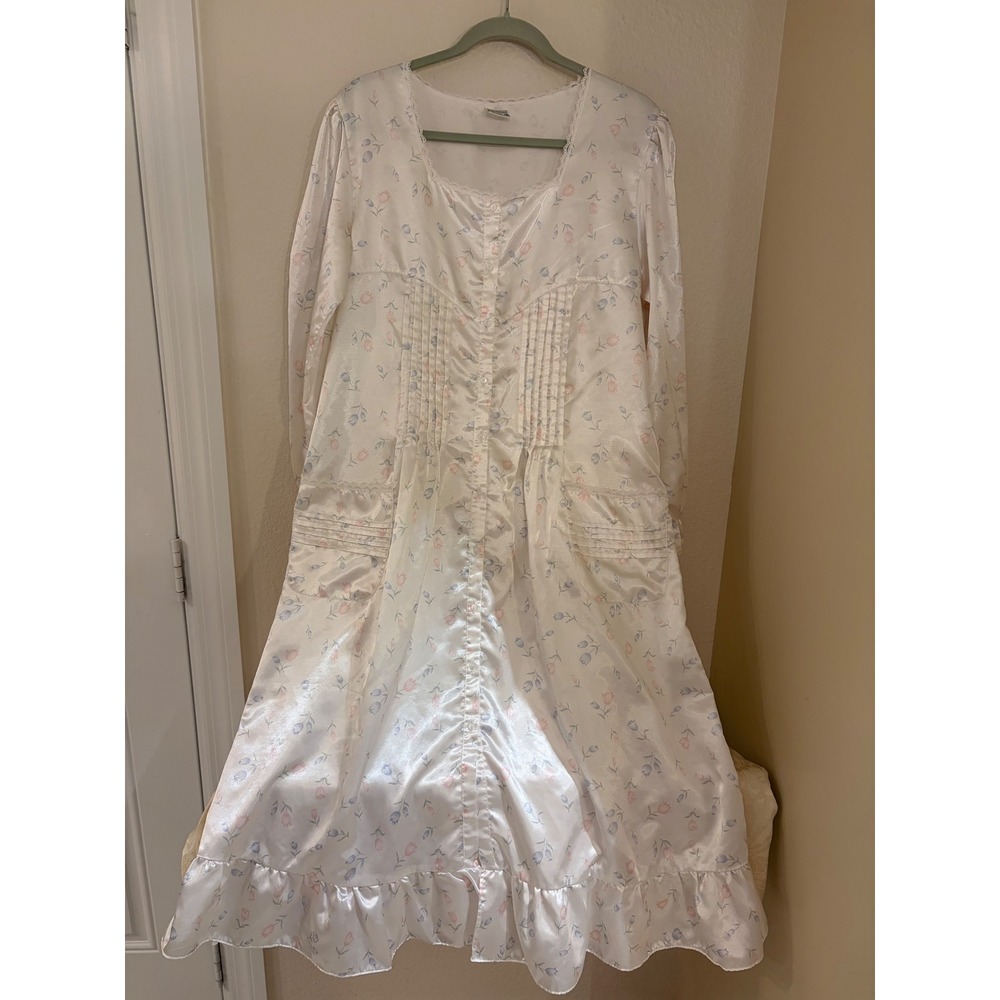 Kathryn Vintage Floral Satin Nightgown Long Sleeve Button Front Lace Trim Large